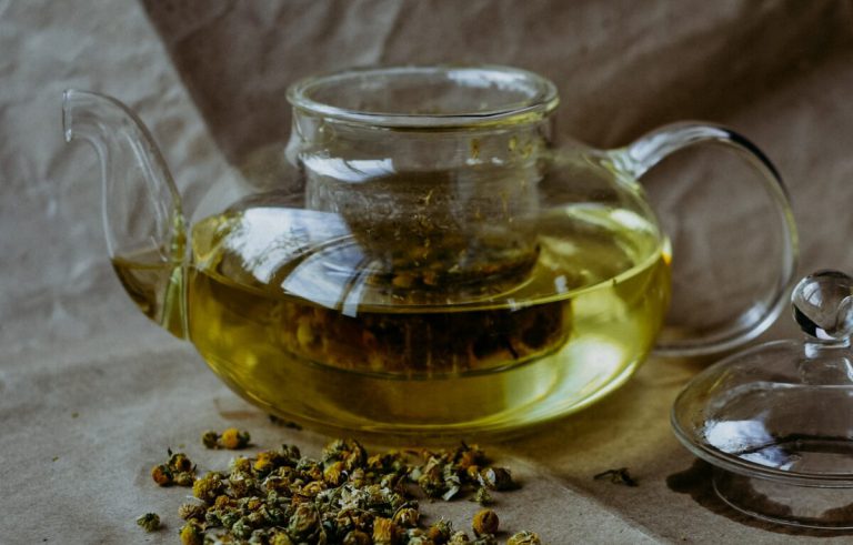7 Calming Teas and Herbs For Anxiety