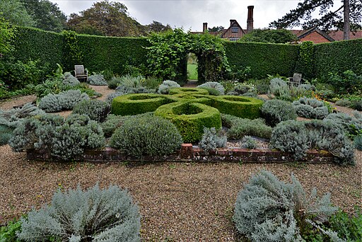 Otley Hall: The Knot Garden (developed from a design in The Gardeners Labyrinth, 1577)