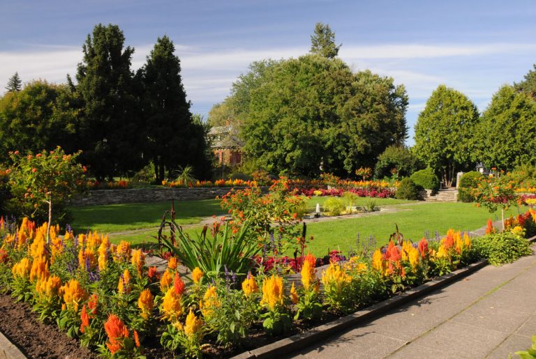 W. T. Macoun Memorial Garden Tour