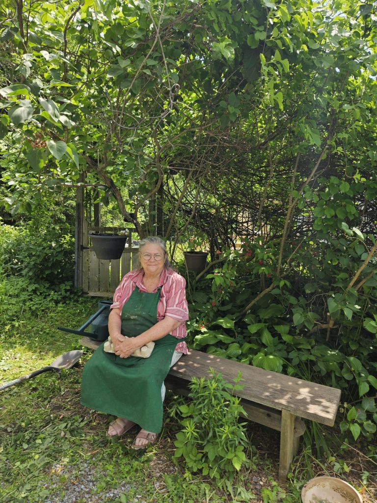 Friends of the Experimental Farm/Master Gardeners of Ottawa Carleton Lecture Series – Tiny Gardens Big Harvest